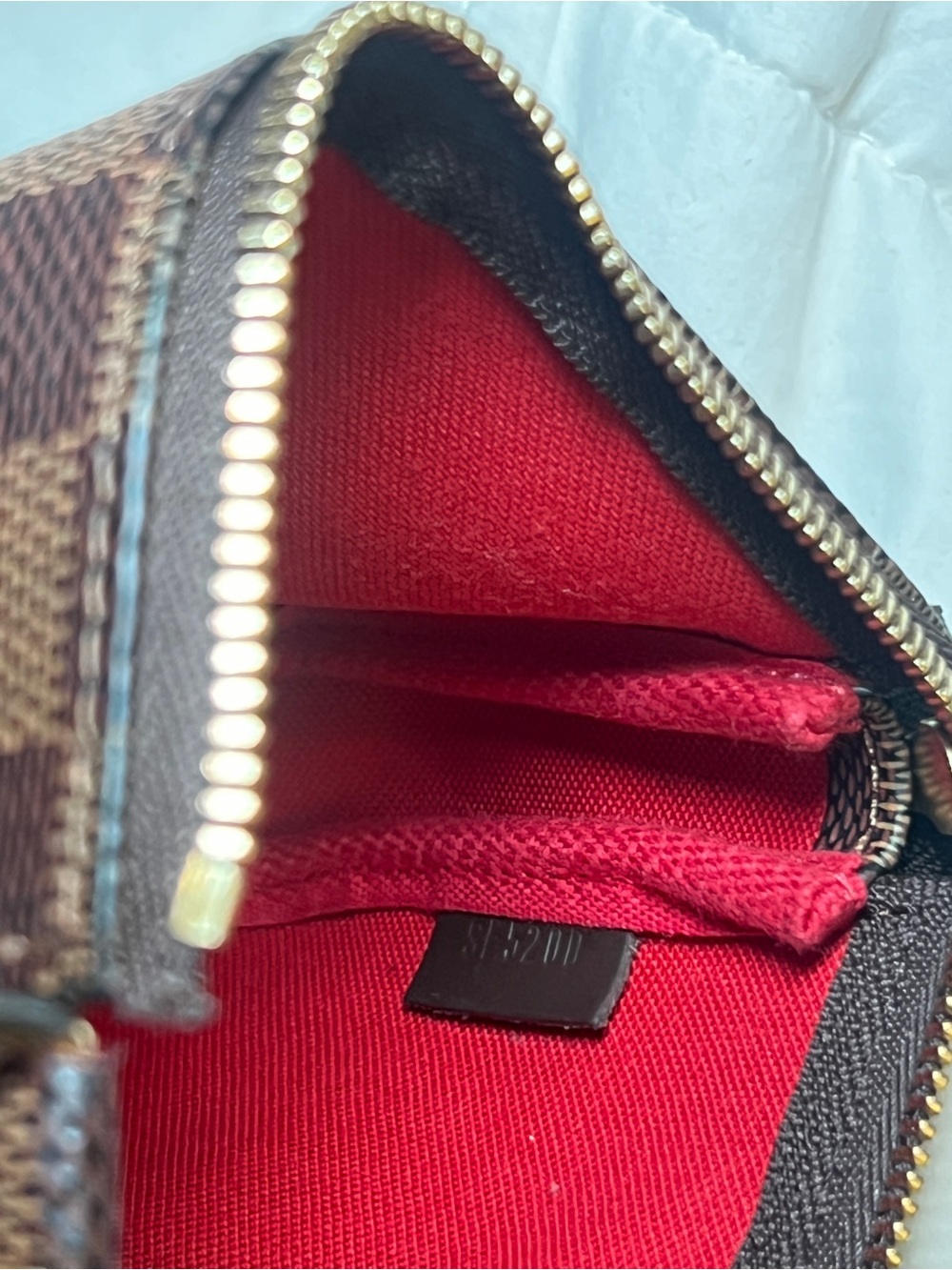 Louis Vuitton Mini Pochette - Picture 5 of 6